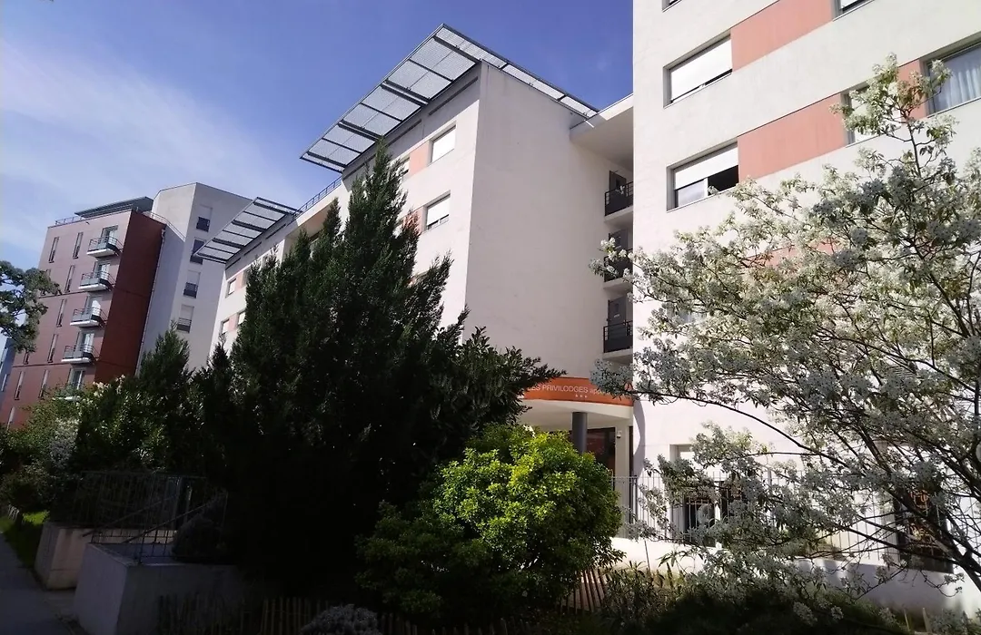 Apparthotel Privilodges Lyon Lumière-1